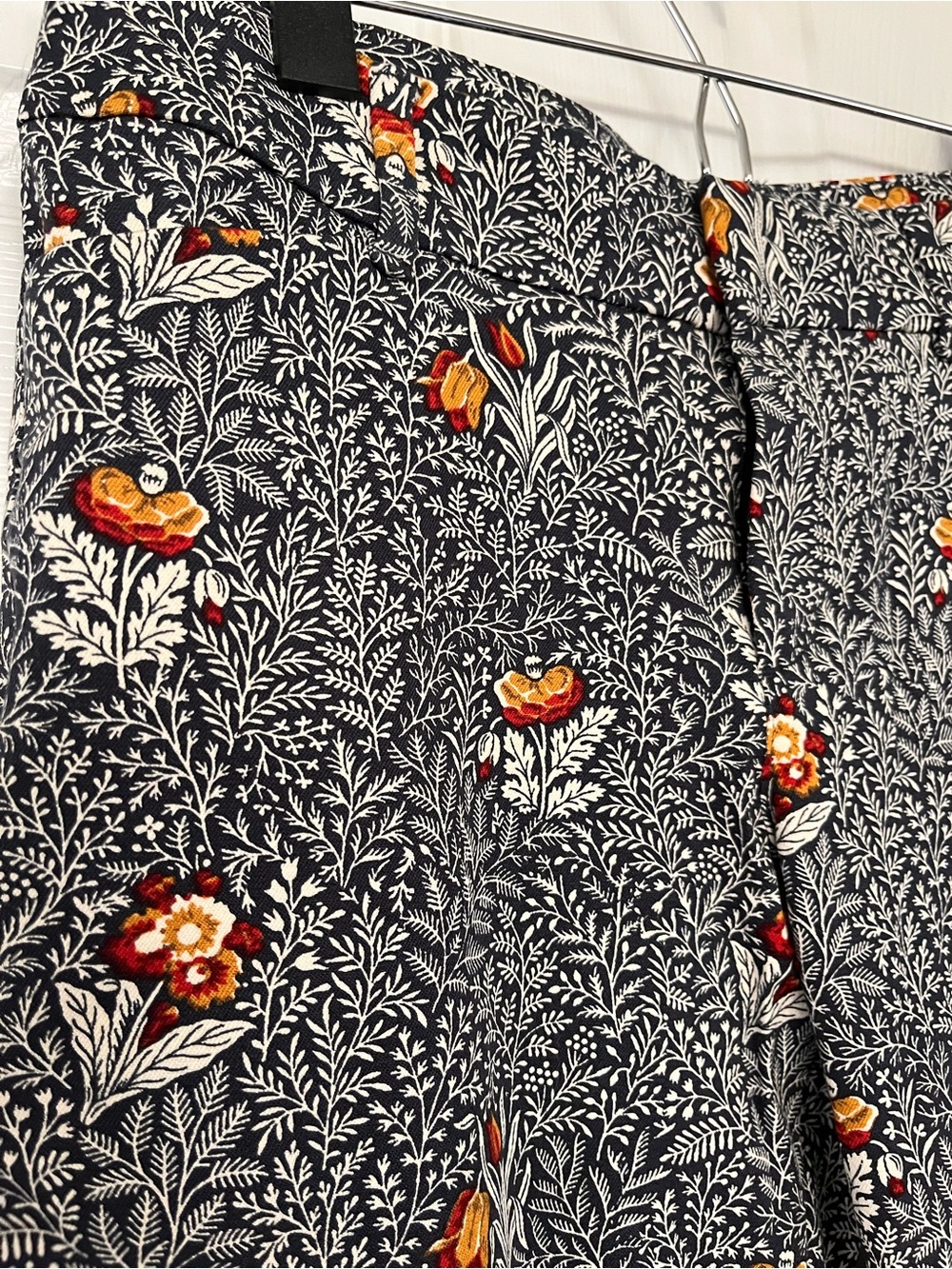 Old Navy Floral Print Pixie Pants